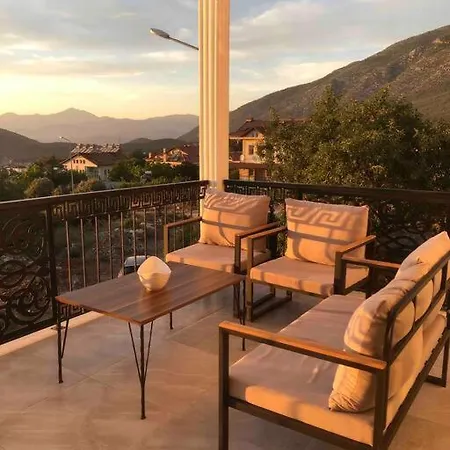 Sunset Apartment *